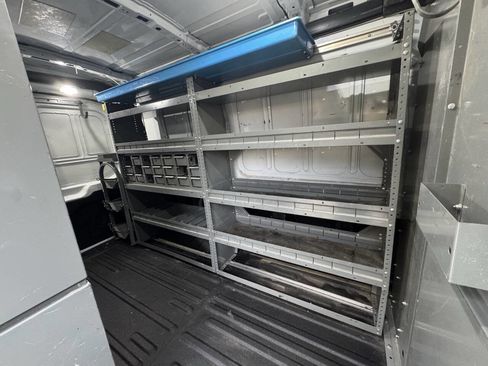 Used 2019 Ford Transit 250 148 Medium Roof RWD image 18