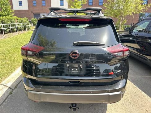 Used 2025 Nissan Rogue SV AWD/4WD image 6