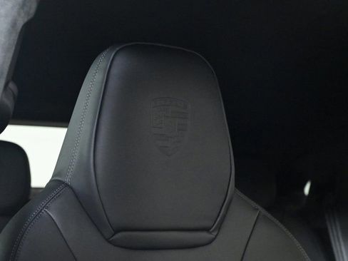 Certified 2025 Porsche Cayenne GTS image 22