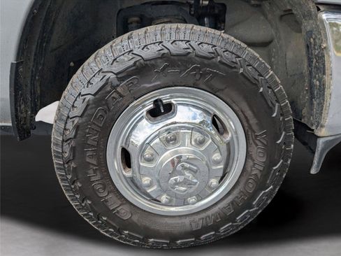 Used 2024 RAM 3500 Tradesman w/ Chrome Appearance Group image 44