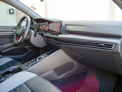 Used 2022 Volkswagen GTI SE image 34