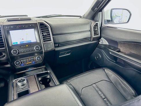 Used 2021 Ford Expedition Limited RWD image 24
