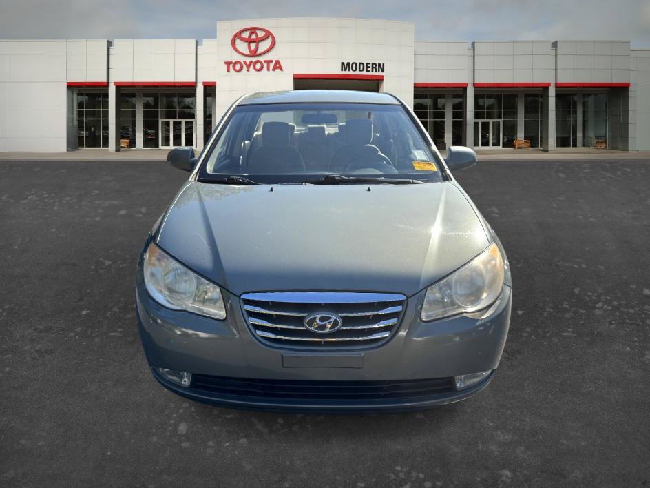 Used 2010 Hyundai Elantra GLS FWD image 2