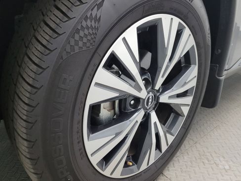 Used 2023 Nissan Rogue SV image 31