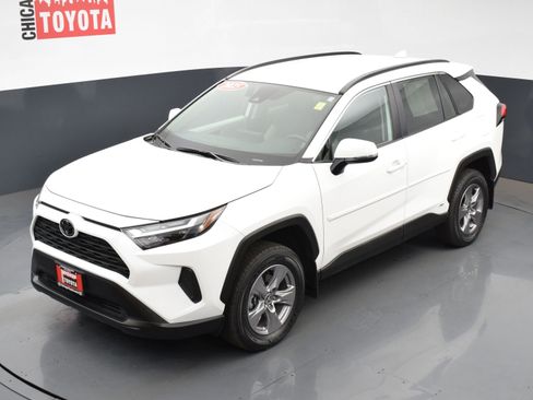 Used 2025 Toyota RAV4 XLE image 24