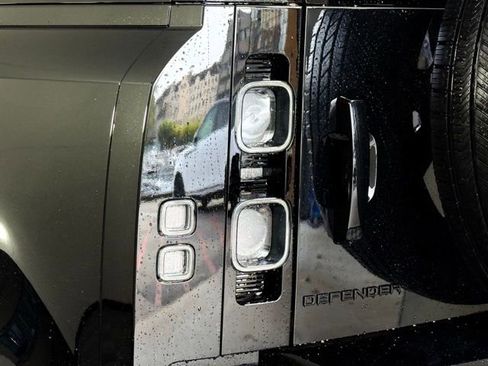 New 2025 Land Rover Defender 110 V8 image 16