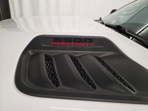 Used 2023 RAM 3500 Limited image 3
