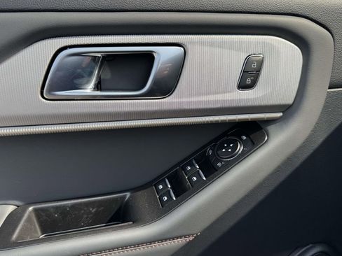 New 2026 Ford Explorer Active w/ Active Comfort Package image 17
