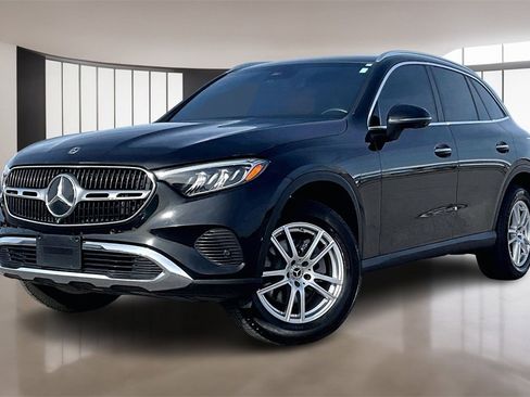 Used 2023 Mercedes-Benz GLC 300 4MATIC image 1