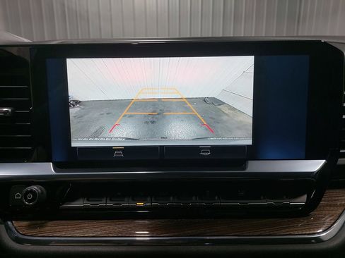 Used 2023 Chevrolet Silverado 1500 LT image 25