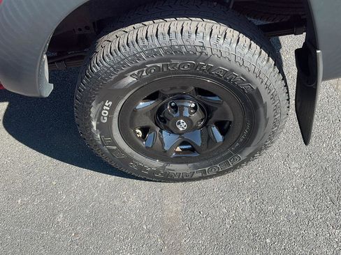 Used 2009 Toyota Tacoma 4x4 Double Cab image 11