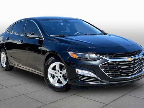 Used 2022 Chevrolet Malibu LS FWD image 3