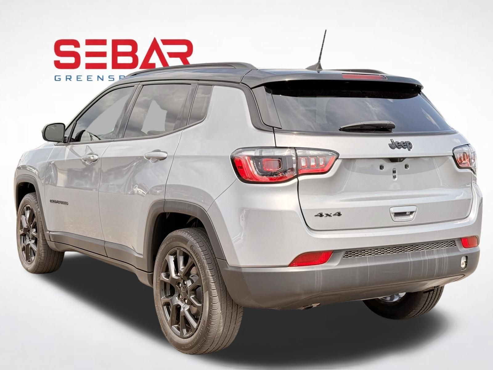Used 2023 Jeep Compass Latitude AWD/4WD image 10