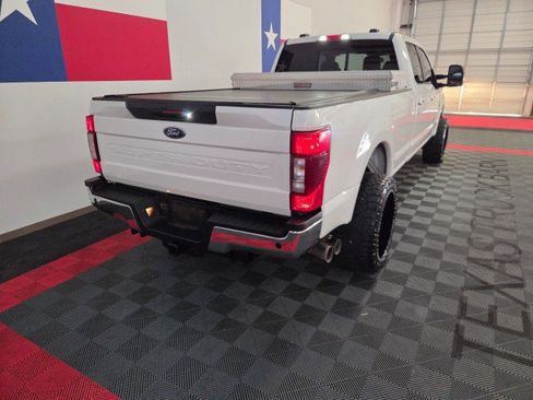 Used 2021 Ford F250 Lariat w/ Lariat Ultimate Package image 27