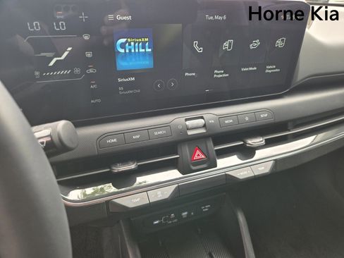 New 2025 Kia K4 EX image 18