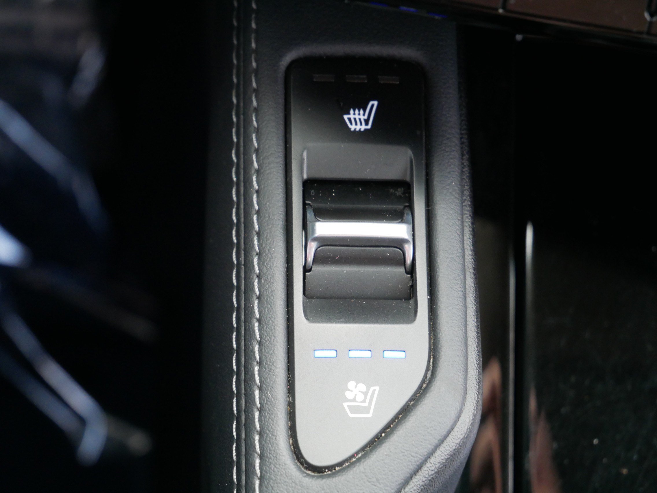 Used 2024 Kia Telluride SX AWD/4WD image 28
