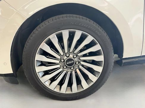 Used 2019 Lincoln Navigator Reserve AWD/4WD image 33