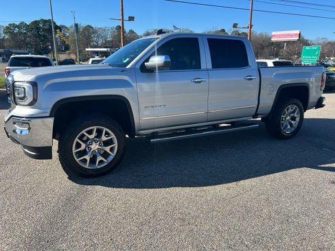 Used 2018 GMC Sierra 1500 SLT image 14