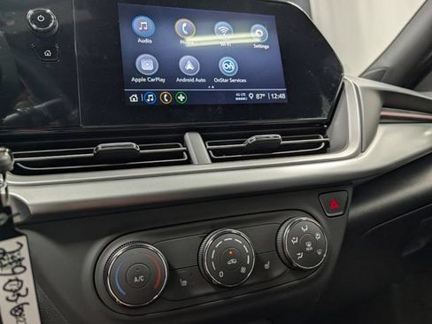 New 2026 Chevrolet Trax RS w/ Sunroof Package FWD image 21
