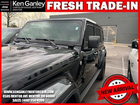 Used 2019 Jeep Wrangler Unlimited Sahara w/ Quick Order Package 24M Moab image 7