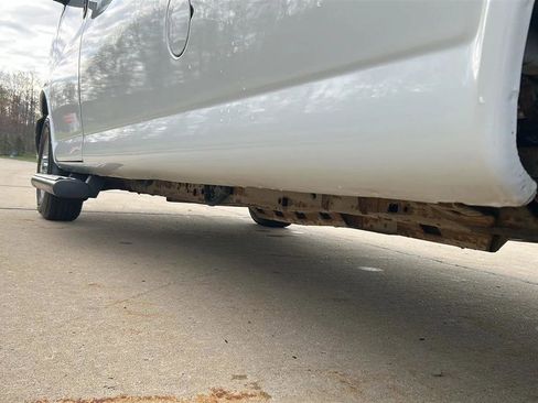 Used 2018 Chevrolet Express 3500 LT w/ LT Preferred Equipment Group image 24