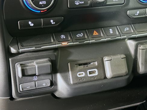 Used 2019 Chevrolet Silverado 1500 LT w/ All-Star Edition image 24