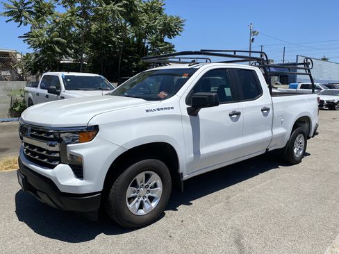 Used 2024 Chevrolet Silverado 1500 W/T w/ WT Value Package RWD image 2