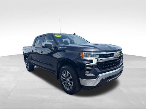 Used 2023 Chevrolet Silverado 1500 LT AWD/4WD image 19