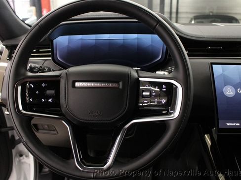 Used 2025 Land Rover Range Rover Sport SE AWD/4WD image 16