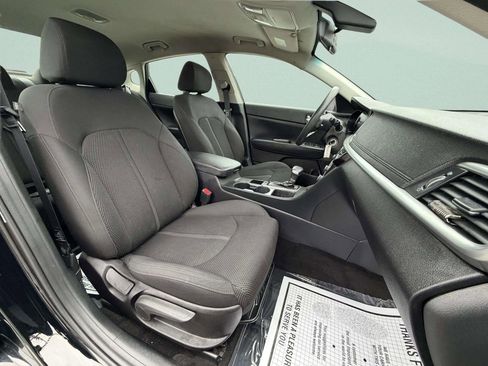 Used 2019 Kia Optima LX image 15