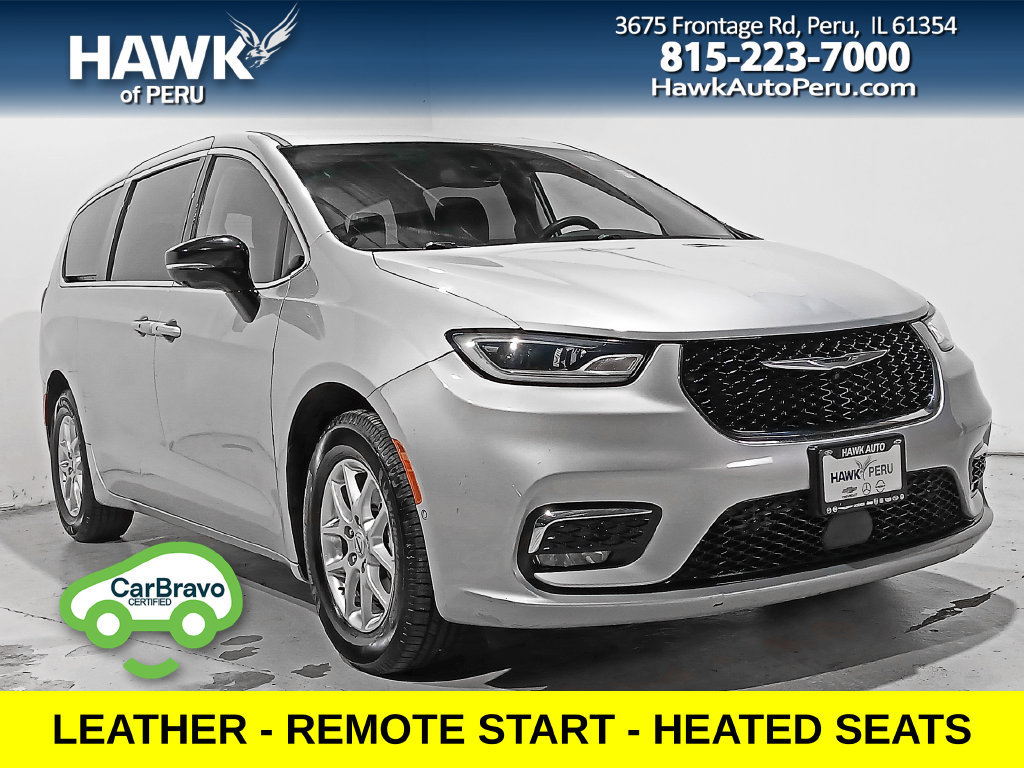 Used 2024 Chrysler Pacifica Touring-L FWD image 1