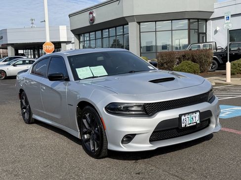 Used 2020 Dodge Charger R/T w/ Plus Group image 2