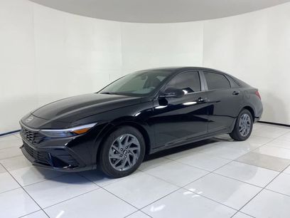 New 2025 Hyundai Elantra Blue