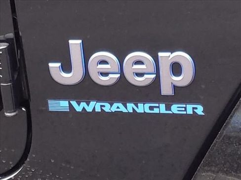 New 2023 Jeep Wrangler Unlimited Rubicon 4xe w/ Cold Weather Group AWD/4WD image 11