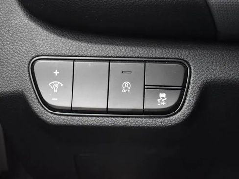 Used 2026 Kia Seltos LX FWD image 22