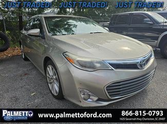 Used 2015 Toyota Avalon image 1