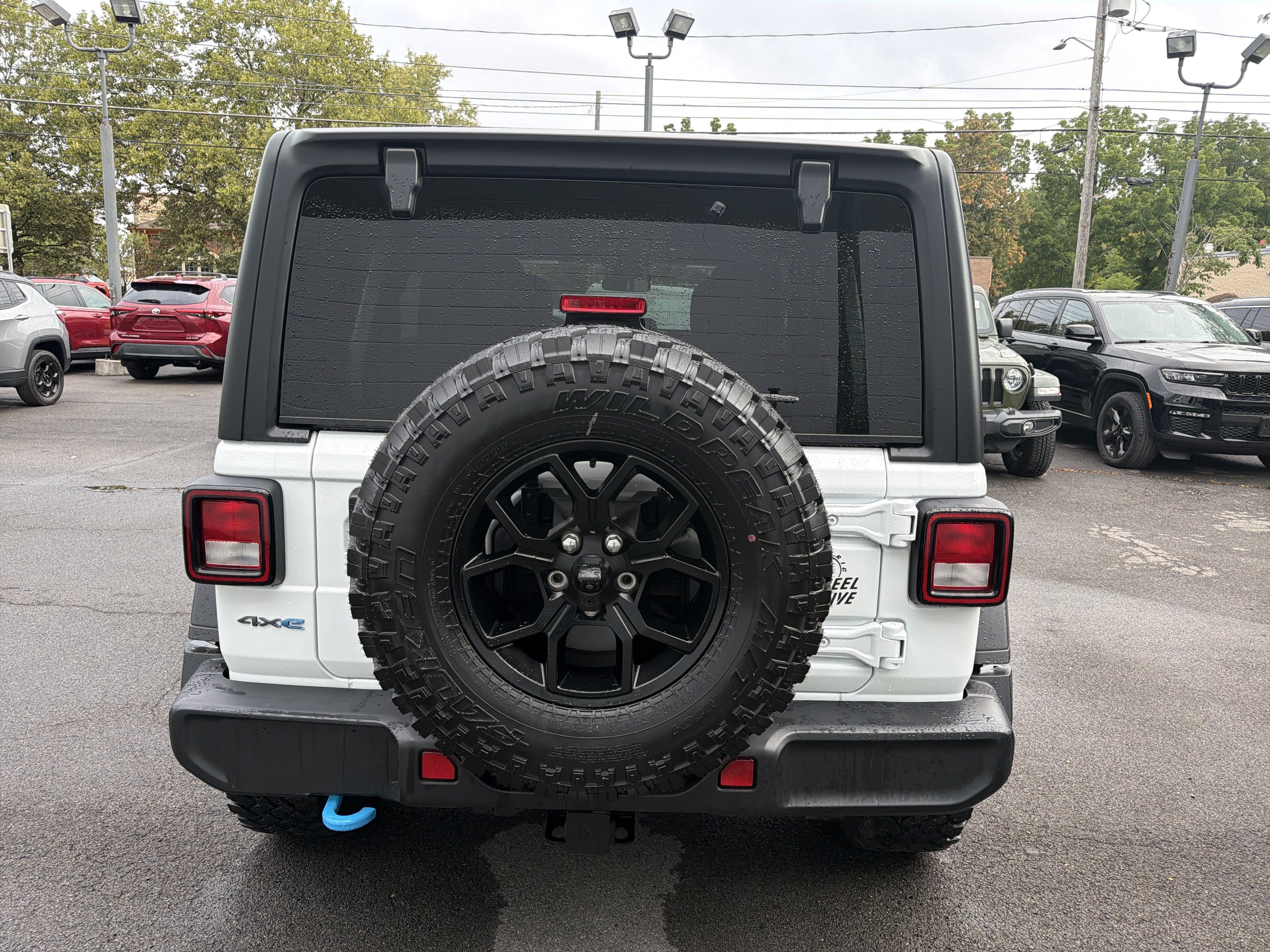 Used 2024 Jeep Wrangler Unlimited AWD/4WD image 6