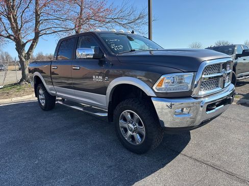 Used 2014 RAM 2500 Laramie image 4