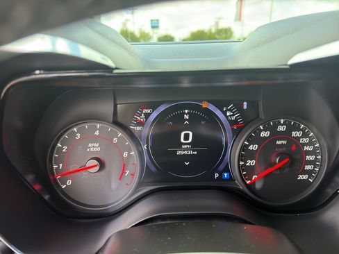 Used 2022 Chevrolet Camaro SS RWD image 17