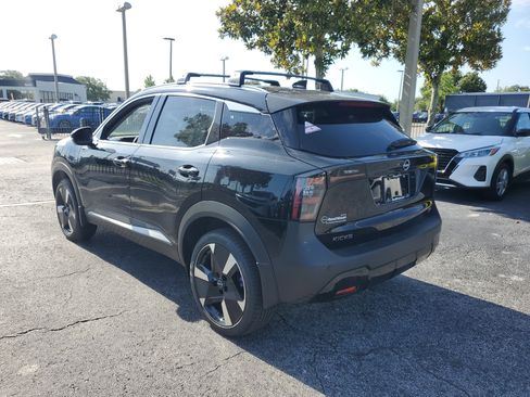 New 2025 Nissan Kicks SR image 6
