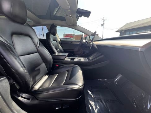 Used 2021 Tesla Model 3 Standard Range Plus image 25