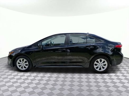 Used 2025 Toyota Corolla LE FWD image 7