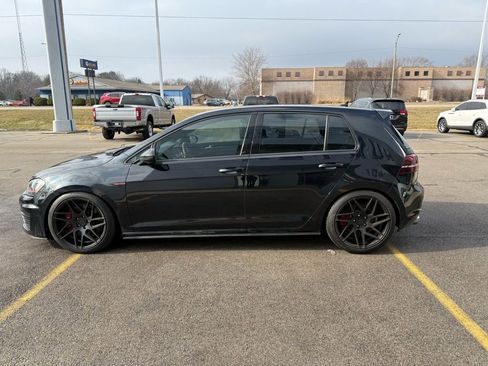 Used 2017 Volkswagen GTI Sport image 31