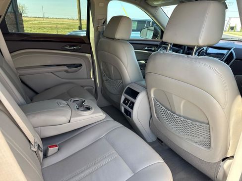 Used 2015 Cadillac SRX Luxury image 57