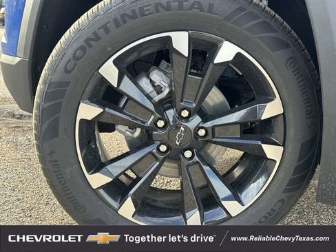 New 2026 Chevrolet Equinox RS w/ Convenience Package III FWD image 10
