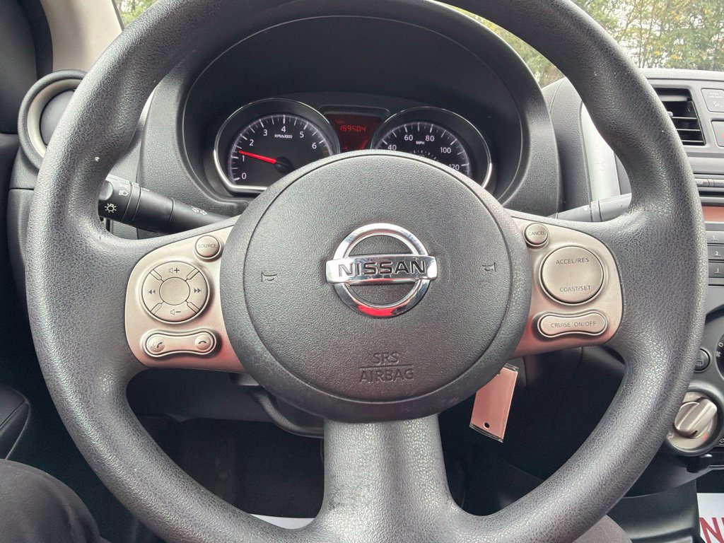 Used 2012 Nissan Versa FWD image 21