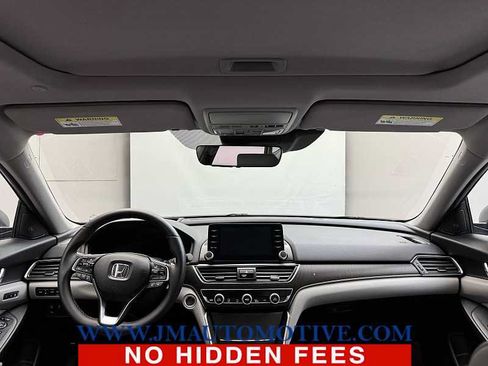 Used 2018 Honda Accord Touring image 12