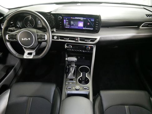 Used 2023 Kia K5 GT-Line image 10
