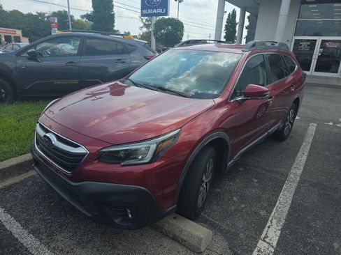 Used 2020 Subaru Outback Premium AWD/4WD image 1