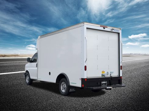New 2025 GMC Savana 3500 w/ Power Convenience Package image 24